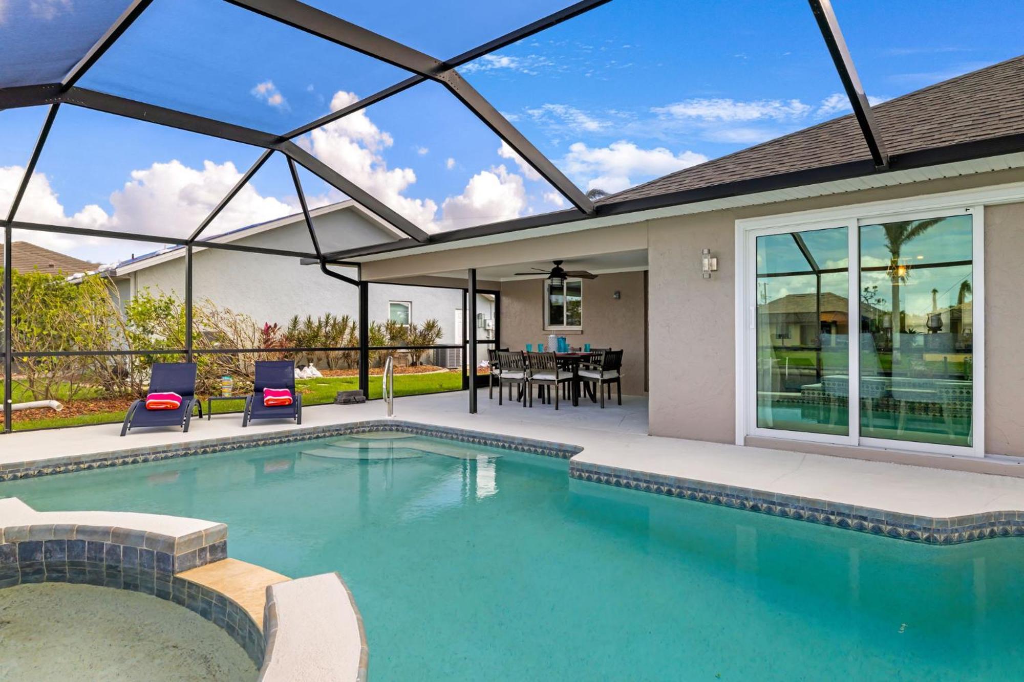 Fully Remodeled Electric-Heated Pool Home On Gulf-Access Canal - Villa Sunny Cape Coral Exterior foto